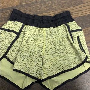 Lululemon shorts sz4